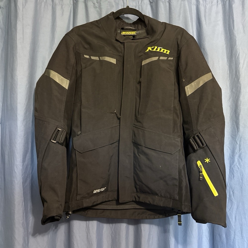 KLIM Carlsbad 6029-001 Gore-Tex Motorcycle Jacket Men's Small Black w/ Armor
